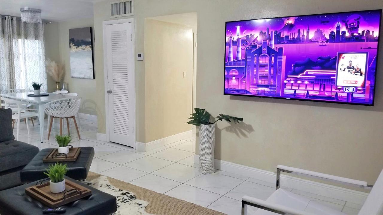 Glam 2 Bedroom Apartment Close To Nsu In Cooper City Dış mekan fotoğraf